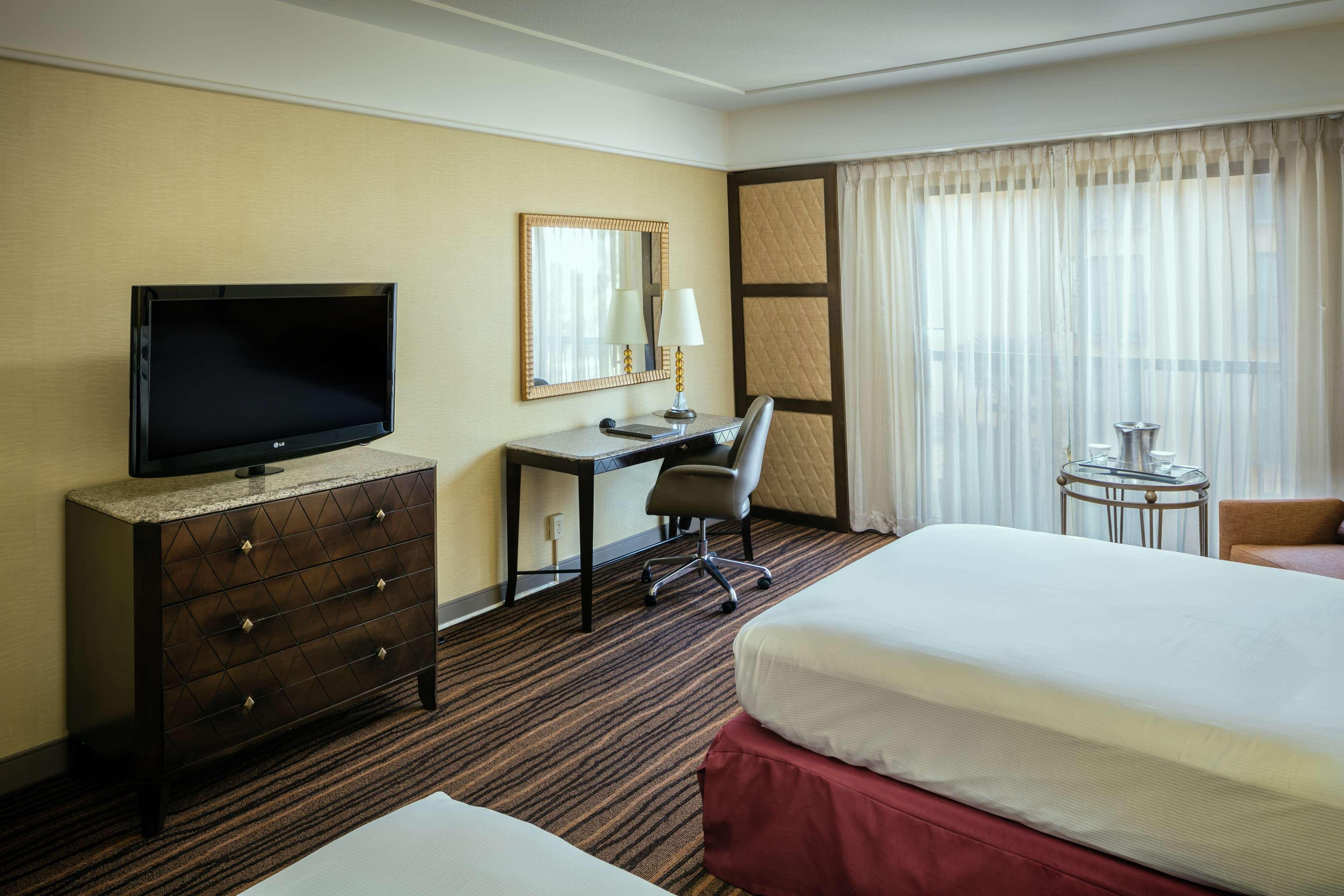 Hotel Hilton Stockton Exterior foto